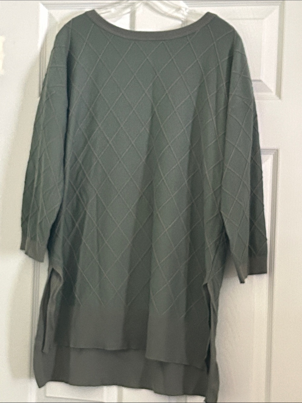 Cable & Gauge Diamond-Knit Scoop-Neck Sweater Tunic in Sage